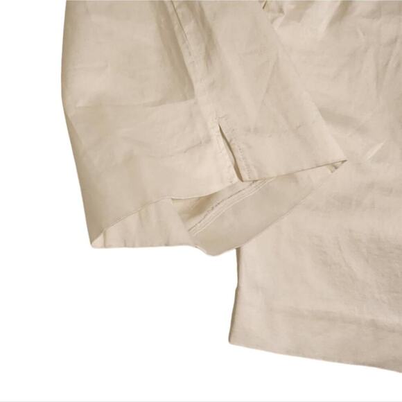 Bebe white satin Bermuda Dressy Vacation shorts size 10 - Picture 5 of 9